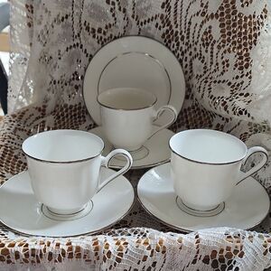 Lenox Fine china Debut Collection 'Hannah' Platinum